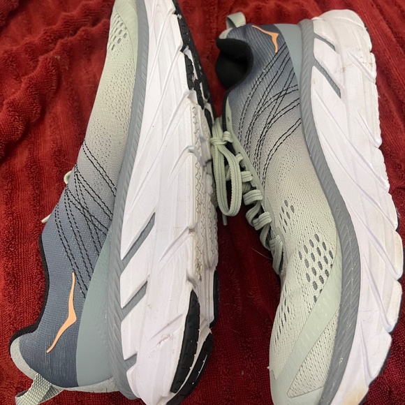 HOKA sneakers - Picture 2 of 4